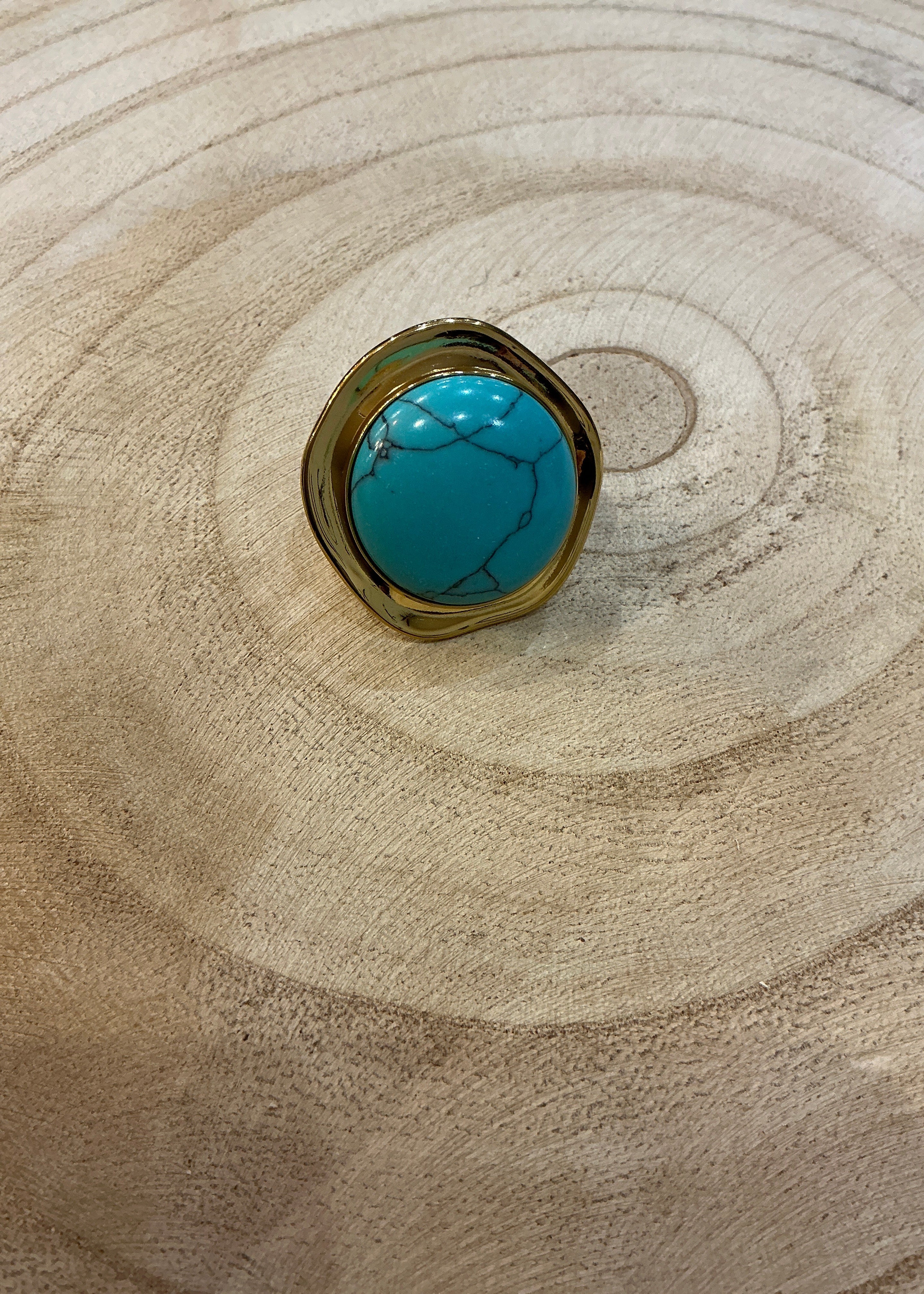 Bague ronde dorée turquoise