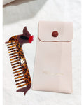 Peigne teckel léopard et sa pochette rose - accessoire tendance Kefi Concept Store