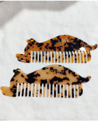 Peigne chat love écaille foncé et sa pochette rose