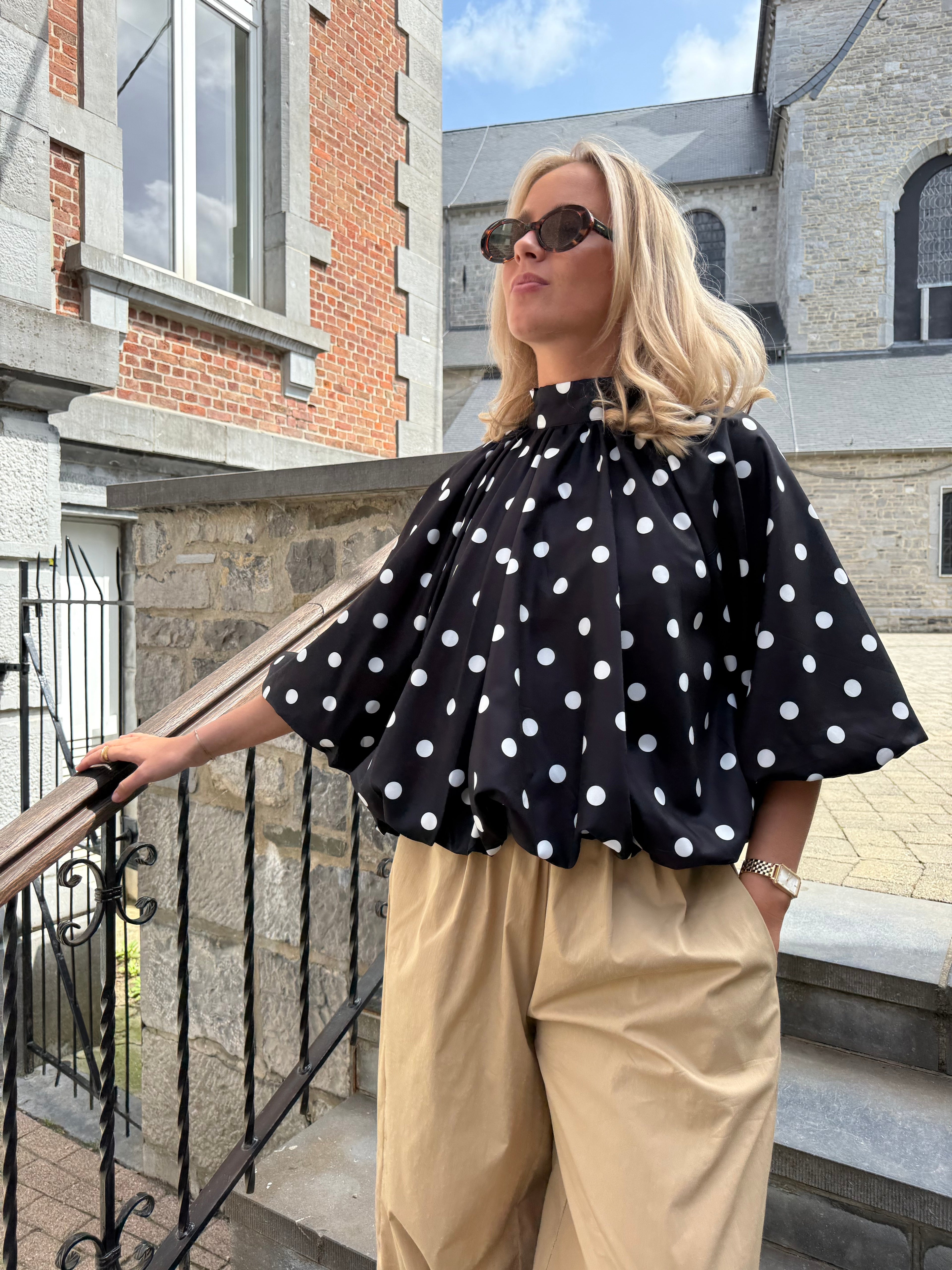 Blouse Apolline en noir à pois