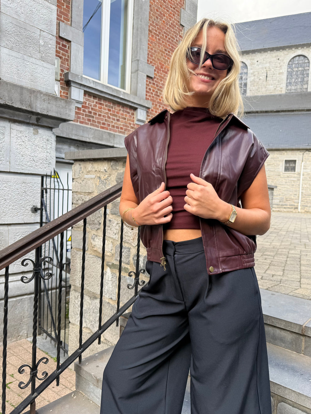 Top Mary