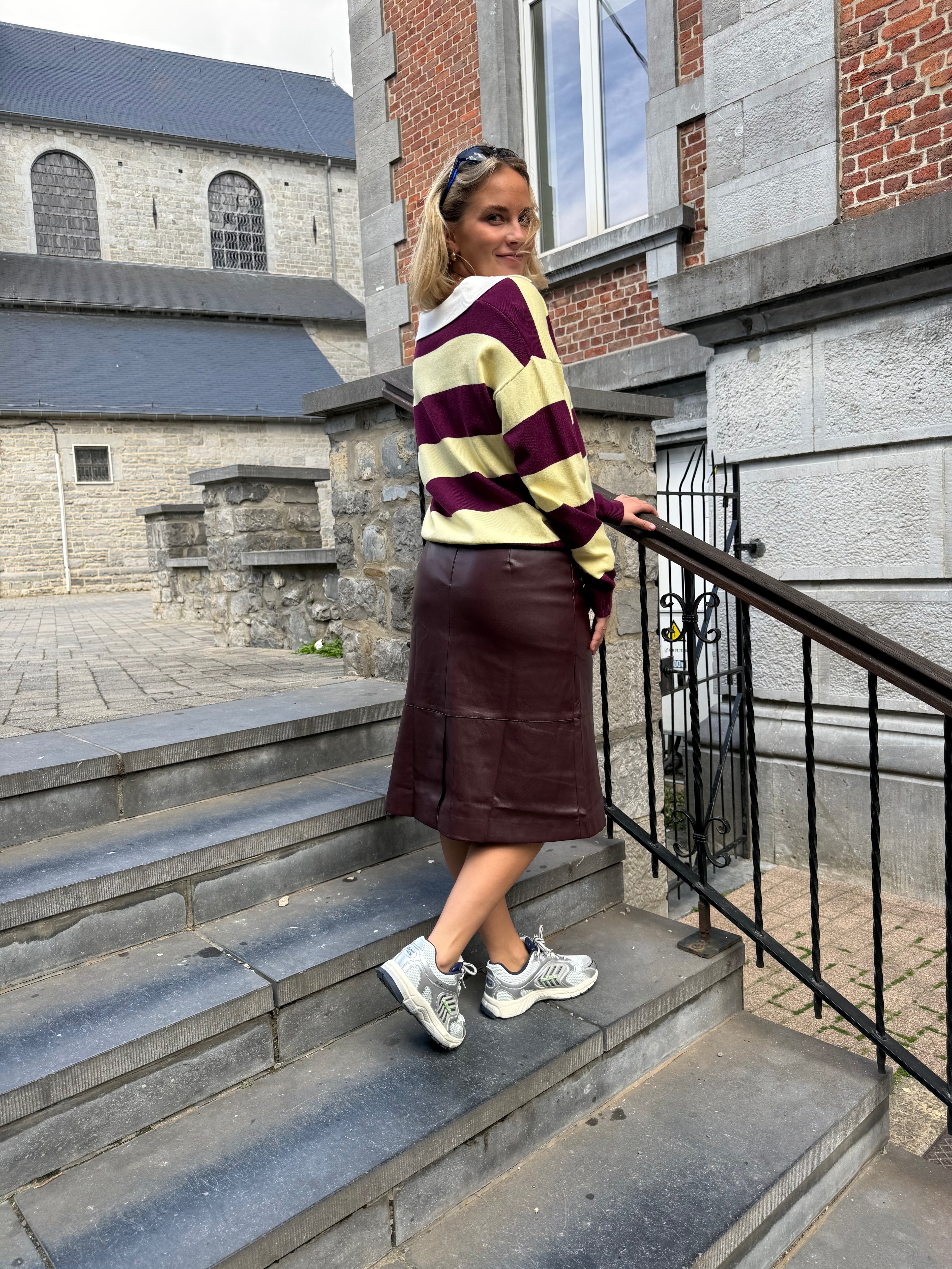 Elijah- pull fin rayé