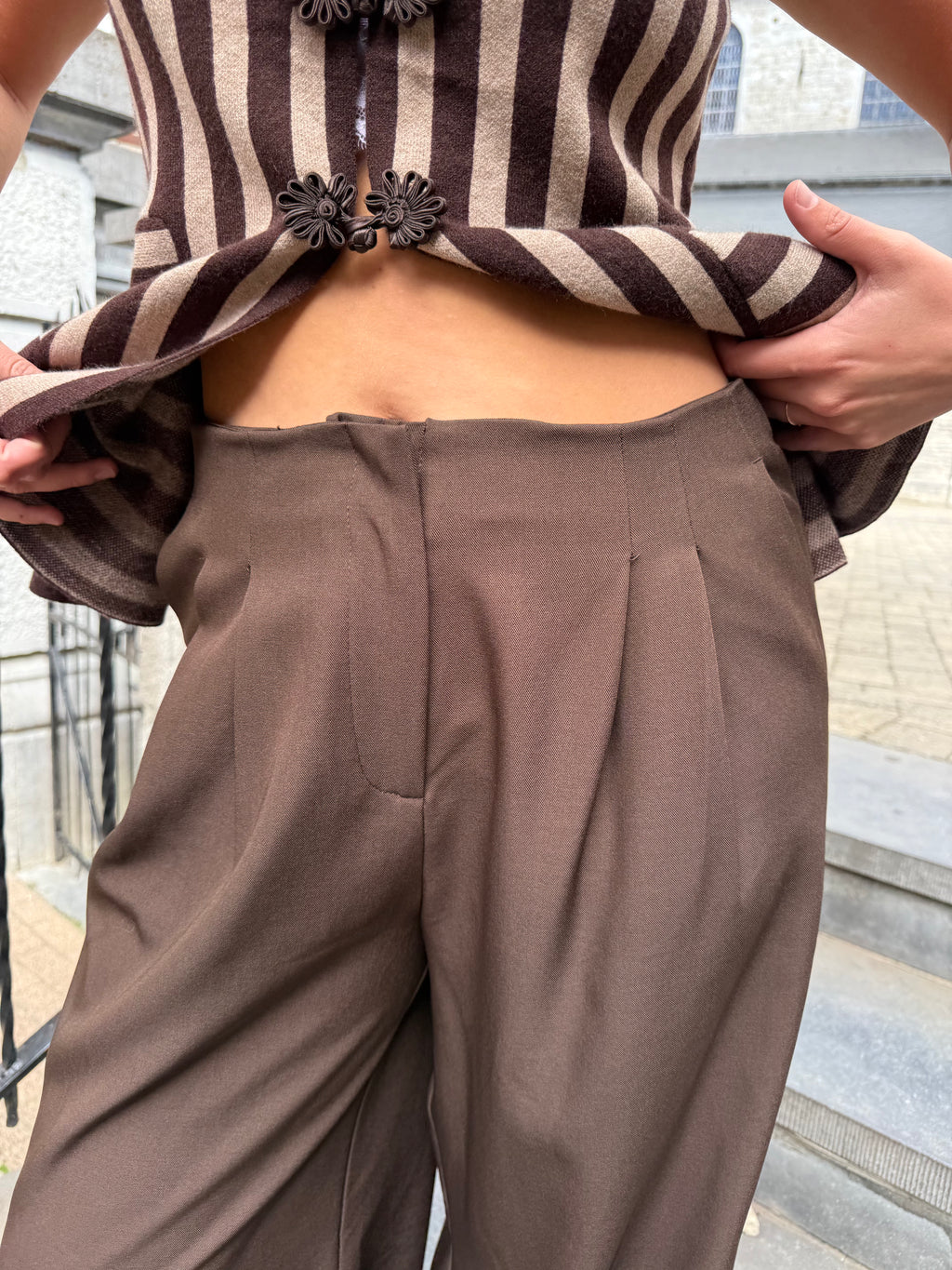 Pantalon Taylor Attal – coupe large à pinces