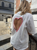 T-Shirt ♡ rouge dans le dos