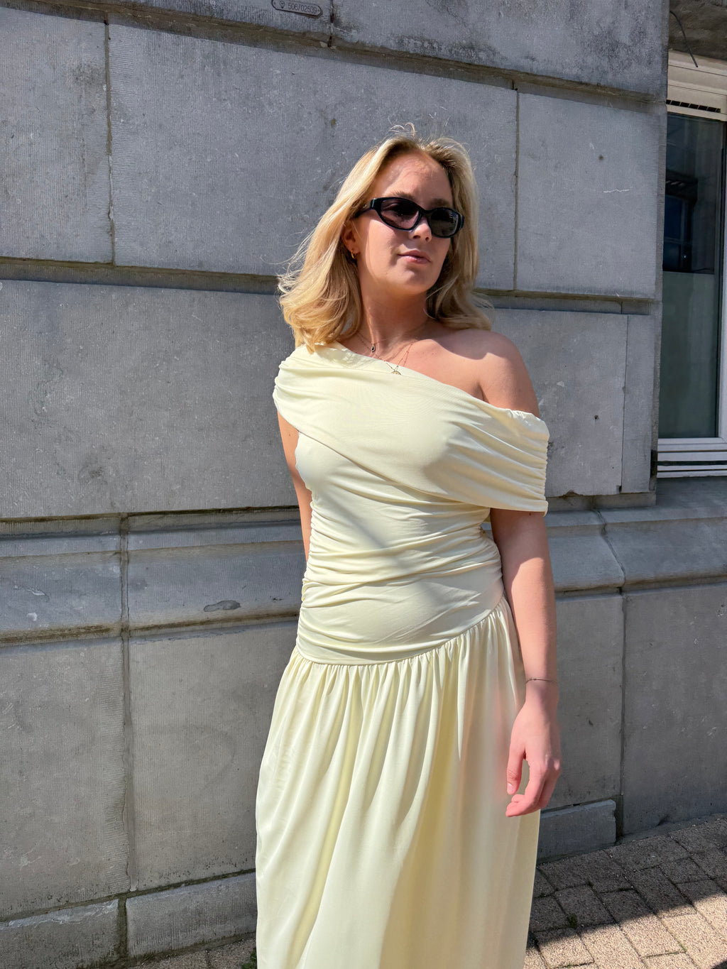 Robe Muse drapée une épaule - mode femme Kefi Concept Store