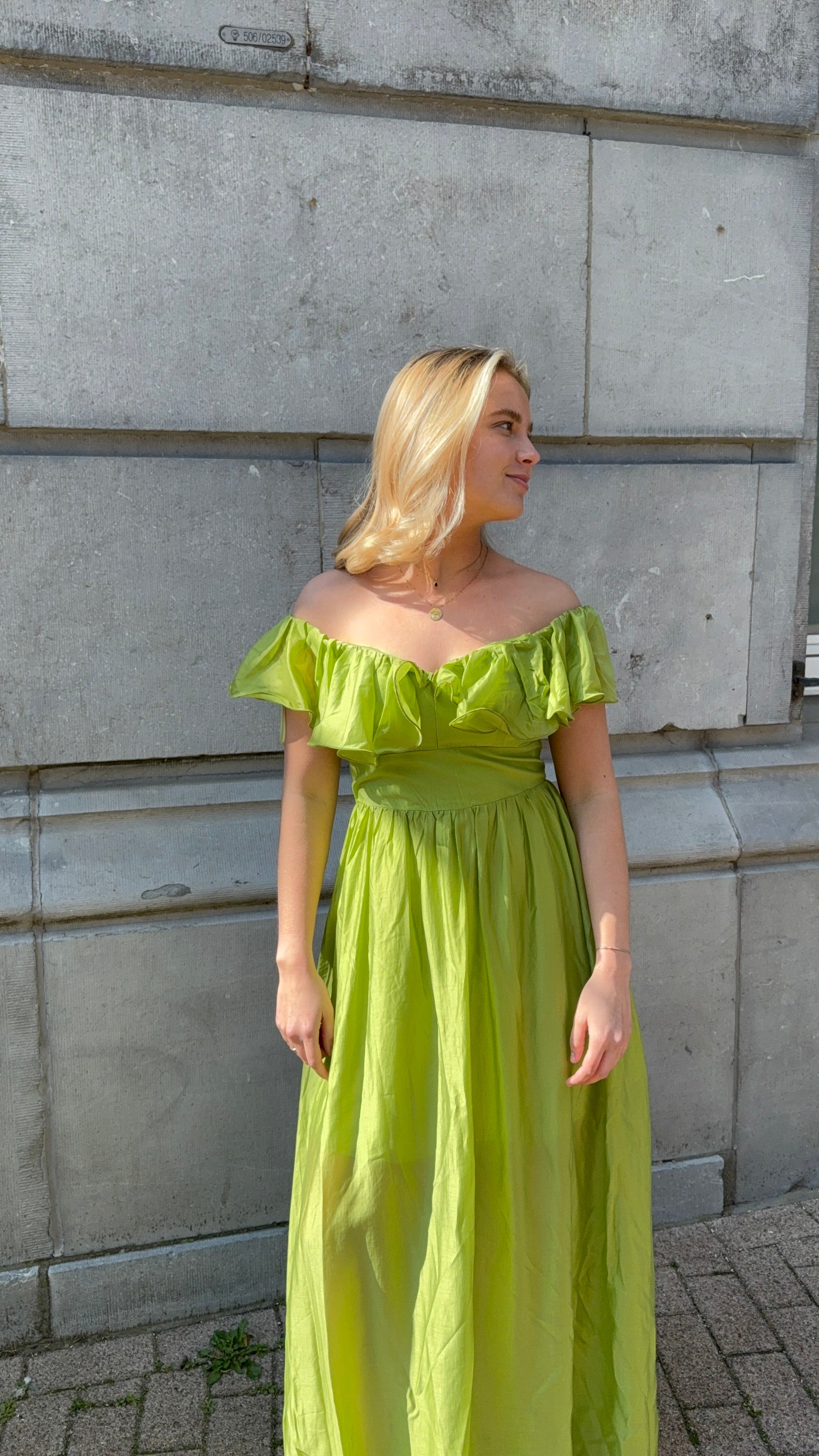 Robe Diva épaules dénudées
