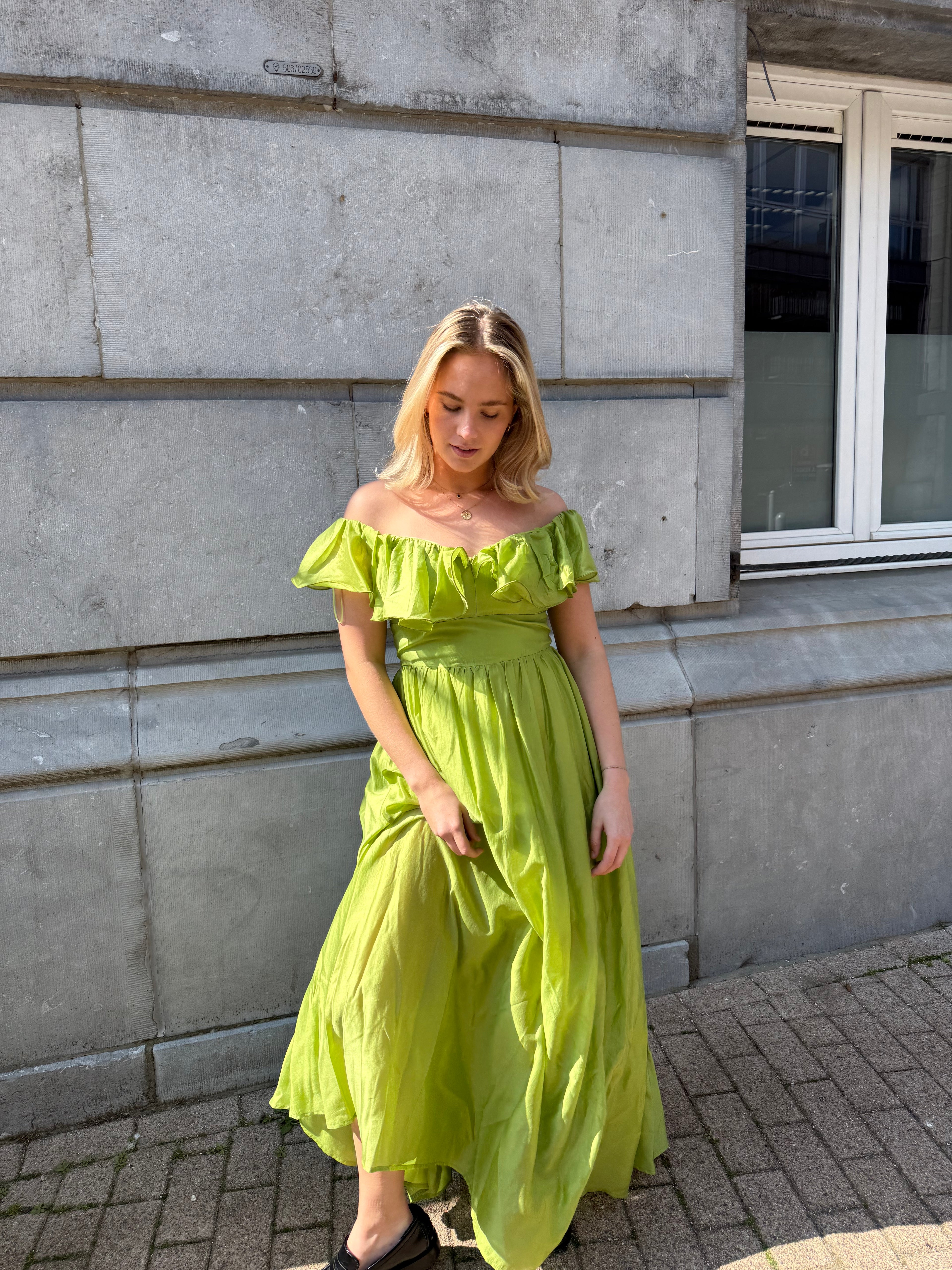 Robe Diva épaules dénudées
