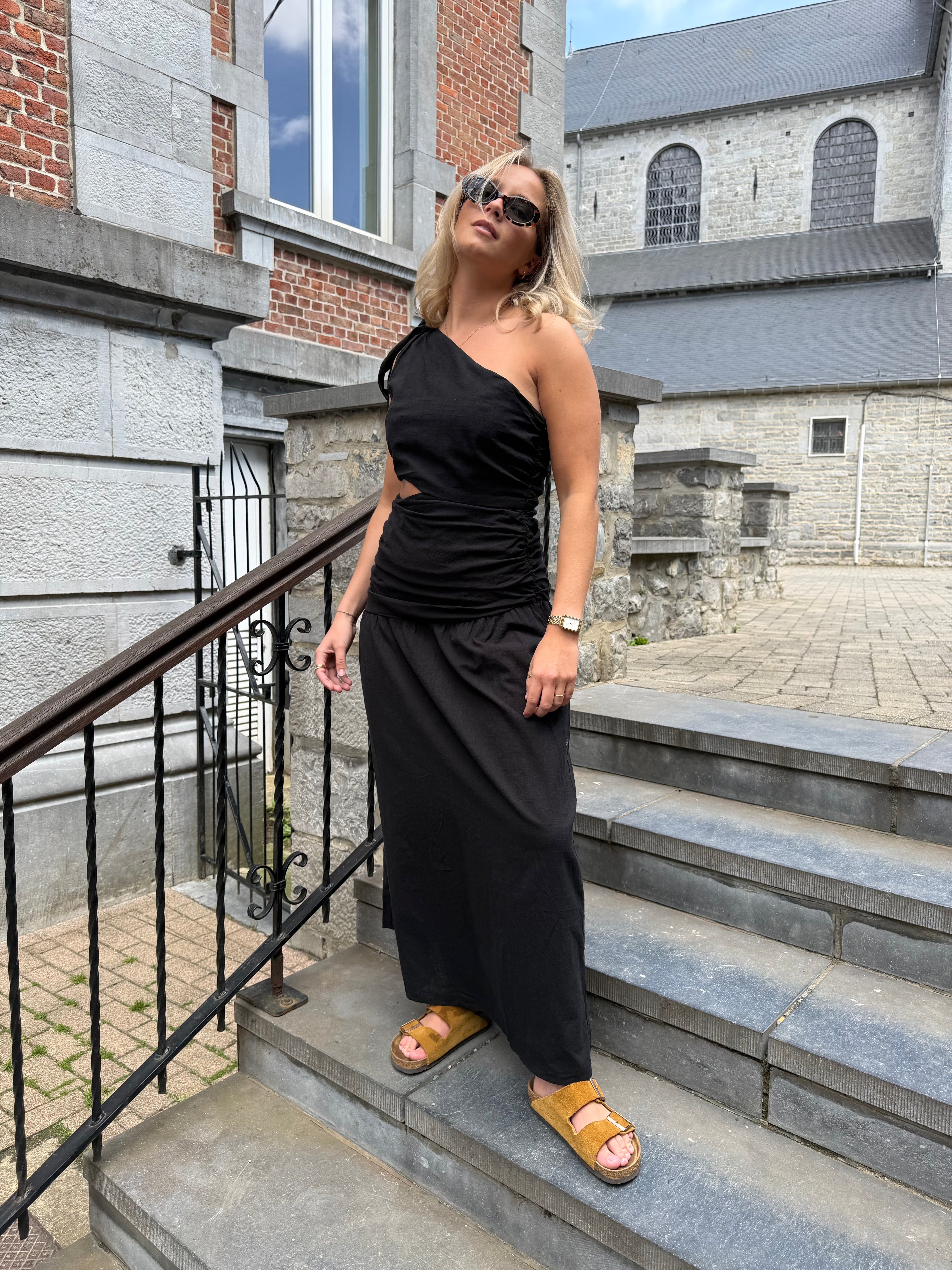 Robe  Esmee