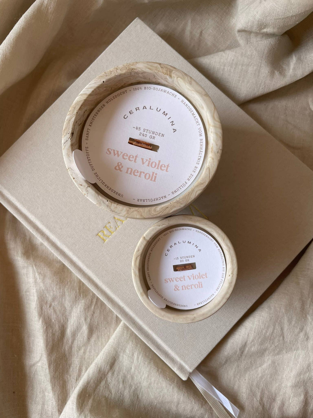 Bougie parfumée 'violette douce & néroli' en cire de soja: Grand (240g) - senteur parfumée Kefi Concept Store