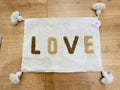 Housse de coussin LOVE / blanc - beige artisan marocain